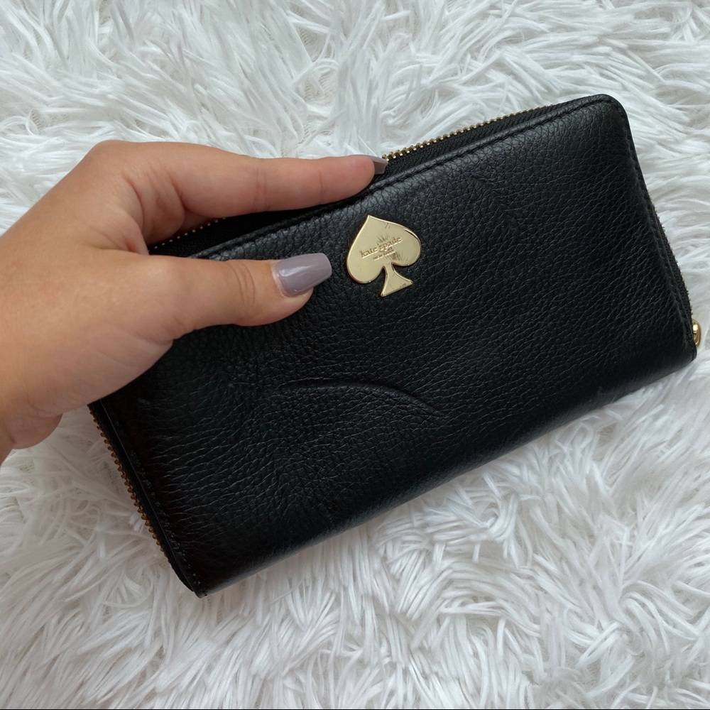 NWT⭐️ Kate Spade 100% Cow Leather Black Wallet